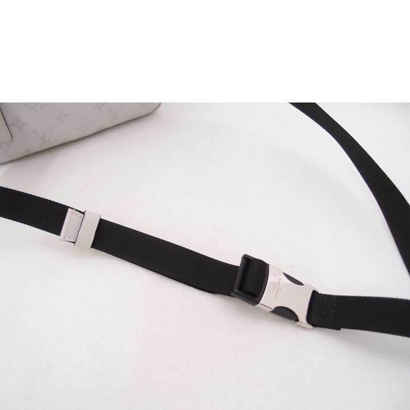 LOUIS VUITTON ルイヴィトン ビトン 白 ボディバック ウエストポーチ メンズ レディース /バムバック・アウトドア/タイガラマ/M30247//FO4***/SAランク/69