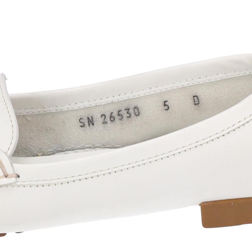 Ferragamo フェラガモ/フェラガモ スムースレザークラシックローファ/#5/ホワイト/SN26530//#5/ABランク/75