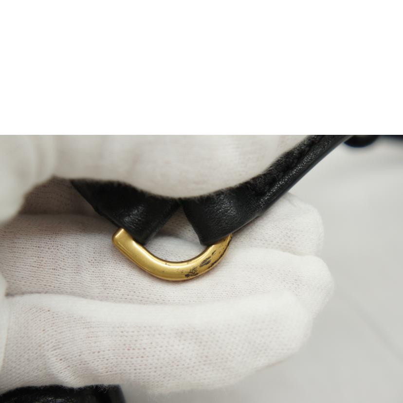 THE STATUS MARC JACOBS マークジェイコブス/キルティングレザーボディバッグ/M0015814//001/Aランク/05