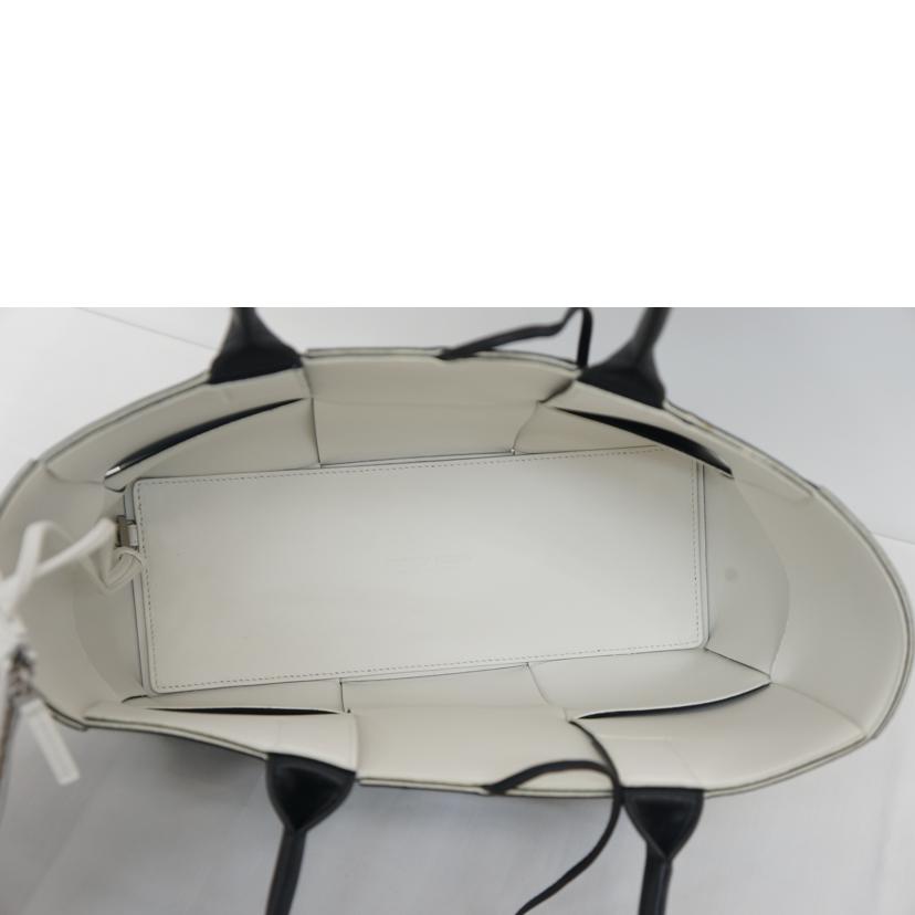 BOTTEGA VENETA ボッテガヴェネタ/スモール ザ・アルコトート/652867VMAY31283//B08654870R/Aランク/09