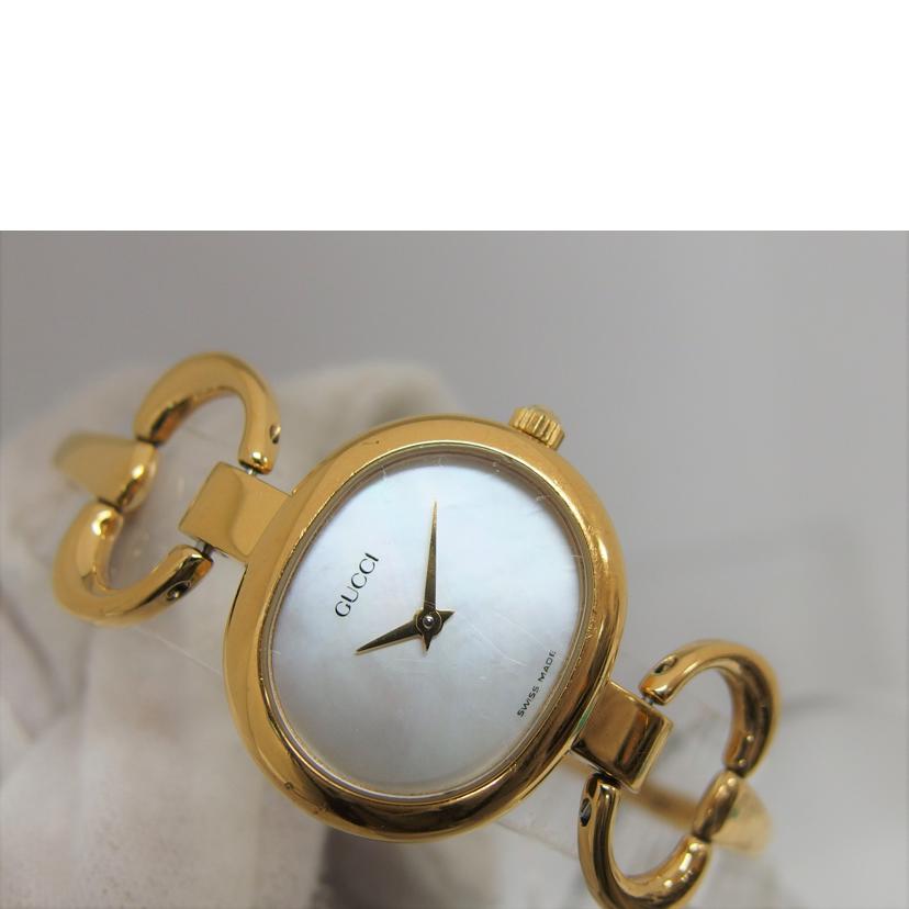GUCCI グッチ/ホワイトシェル文字盤/ハートバングルウォッチ/クォーツ/1600//0040816/Bランク/04