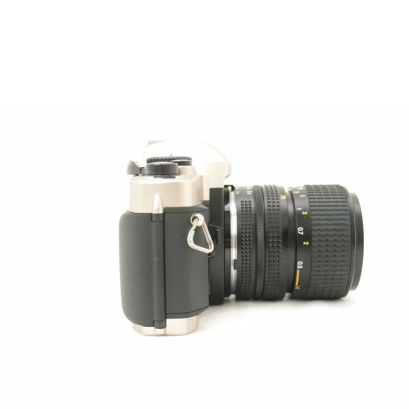 Nikon ニコン/フィルムカメラ+レンズ/FM10//2681721/ABランク/69