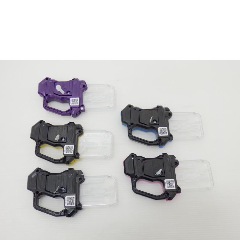 BANDAI バンダイ/DX仮面ライダーエグゼイド メモリアルフィニッシュガシャットセット 「仮面ライダーエグゼイド」 プレミアムバンダイ限定//Aランク/88