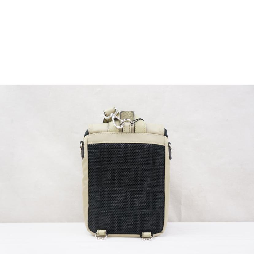 FENDI フェンディ/ナイロンクロスボディ/7VZ068 AGQT 228-7557//SAランク/67