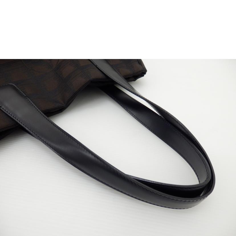 CHANEL シャネル/ニュートラベルライントートPM//9250464/ABランク/88