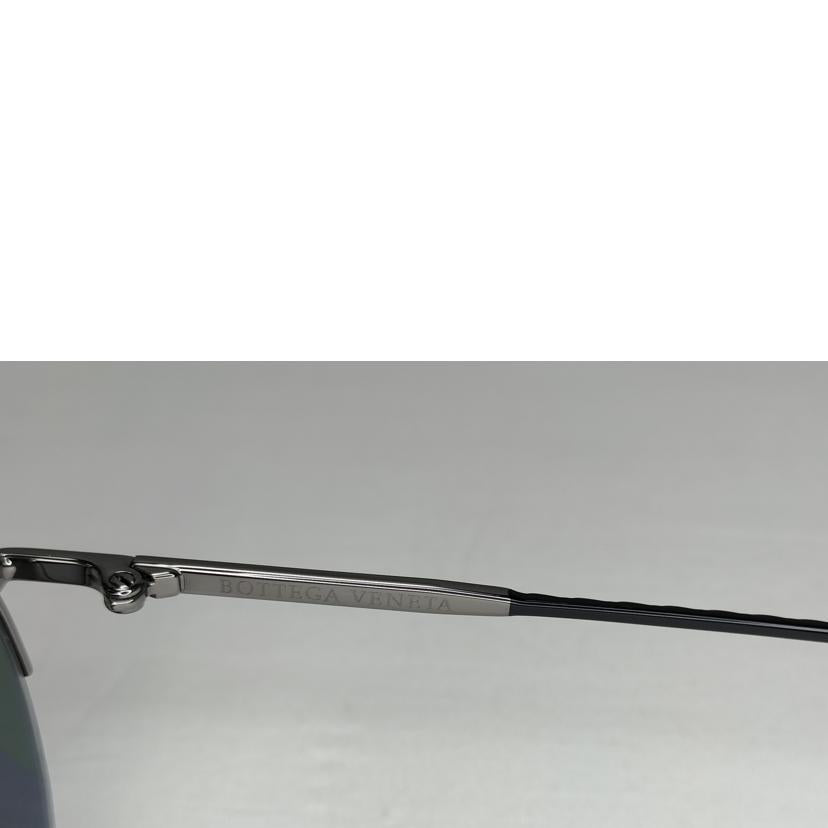 BOTTEGA VENETA ボッテガヴェネタ/パイロット サングラス/BV0247S 001//ABランク/52