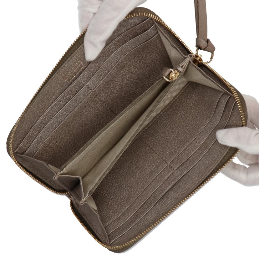 JIMMY CHOO ジミーチュウ/FILIPA ゴールドスタースタッズ 長財布//SAランク/75