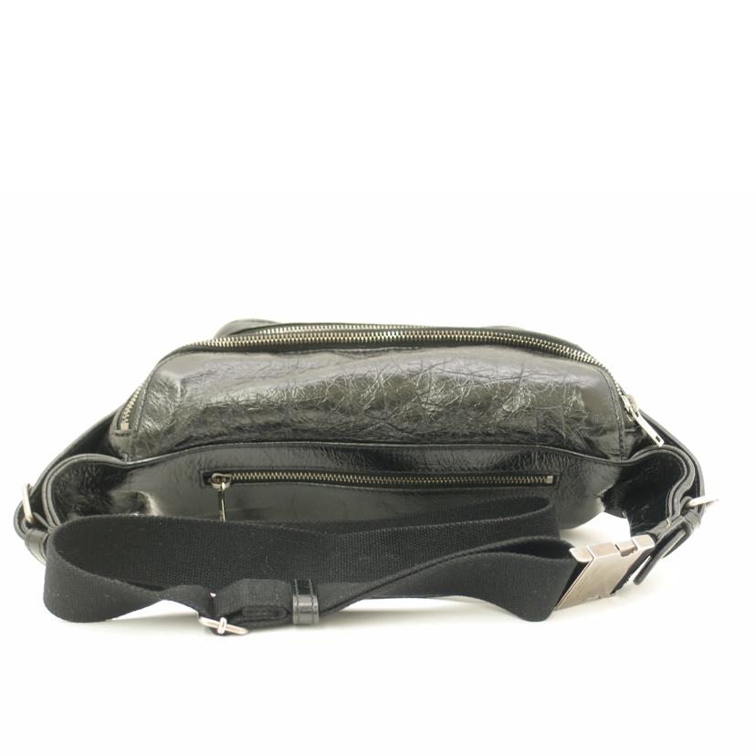 SAINT LAURENT サンローラン ウエストポーチ 黒 メンズ レディース/レザーボディバッグ/ブラック/586206//0619/SAランク/69