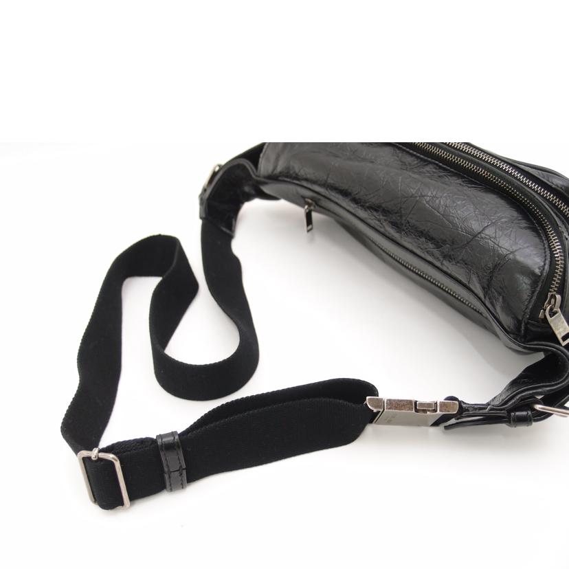 SAINT LAURENT サンローラン ウエストポーチ 黒 メンズ レディース/レザーボディバッグ/ブラック/586206//0619/SAランク/69