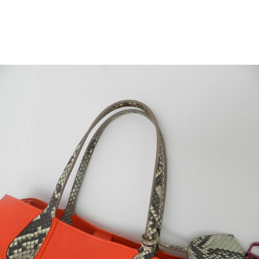 C.Dior クリスチャンディオール 赤 トート レディース/アディクトトート/レッド//Aランク/69