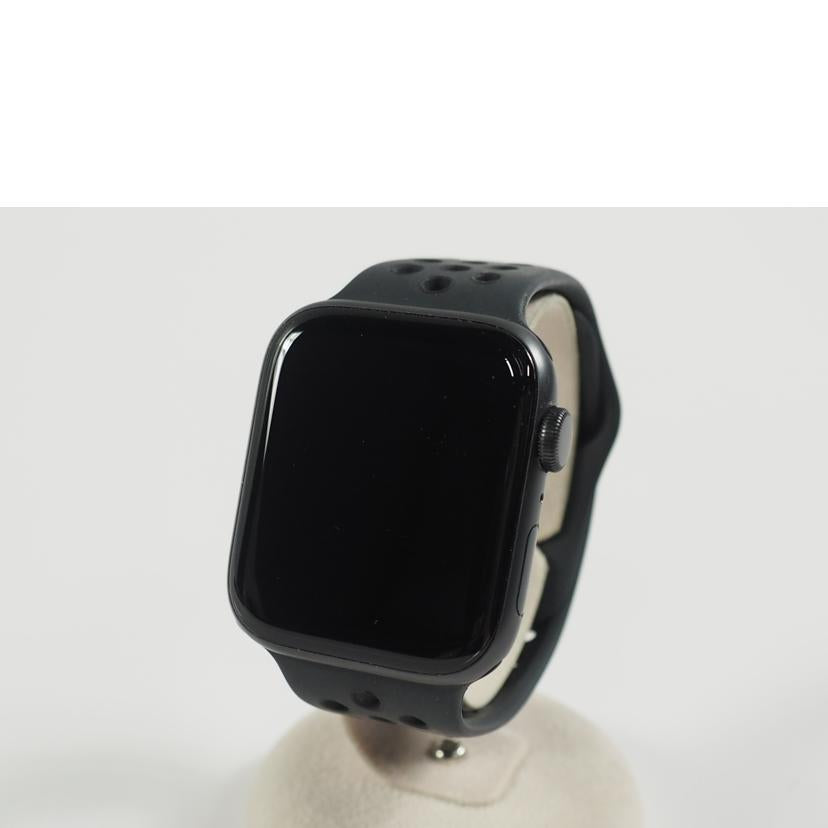 Apple アップル/Apple Watch Nike SE GPS 44mm/MYYK2J/A//H4HFP1KFQ1N2/Bランク/79