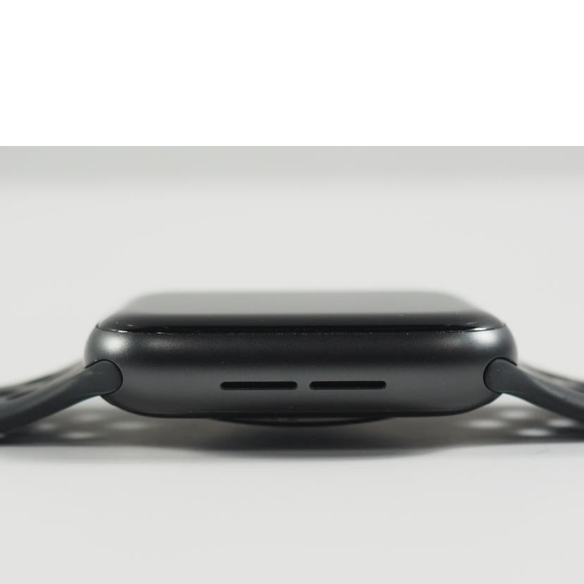 Apple アップル/Apple Watch Nike SE GPS 44mm/MYYK2J/A//H4HFP1KFQ1N2/Bランク/79