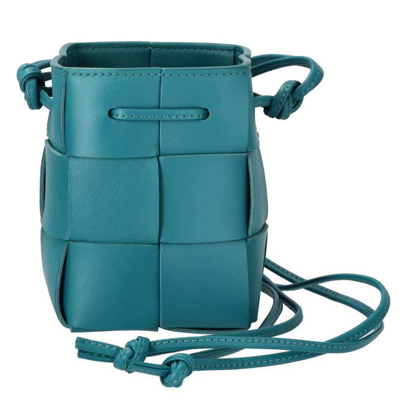 BOTTEGA VENETA ボッテガヴェネタ/カセットミニクロスボディバケットバッグ/680217//Aランク/75