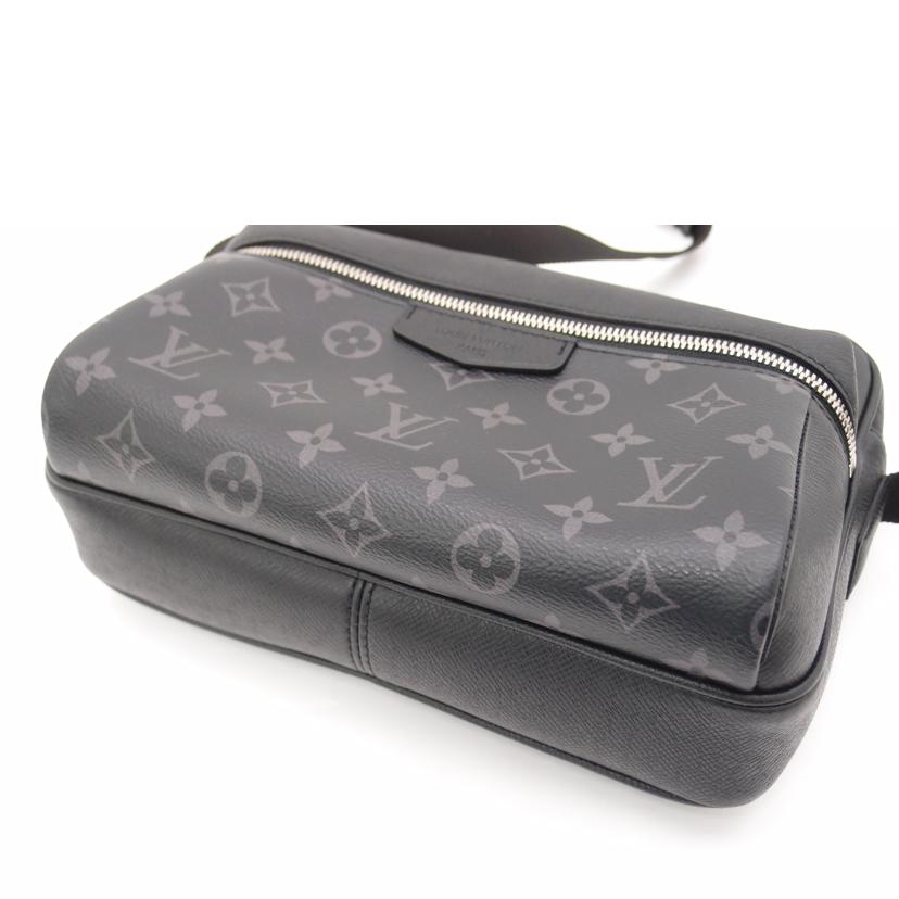 LOUIS VUITTON ルイヴィトン 黒 ショルダー 斜め掛け メンズ/アウトドアメッセンジャーPM/タイガ/ノワール/M30233//RFID確認済/Aランク/69