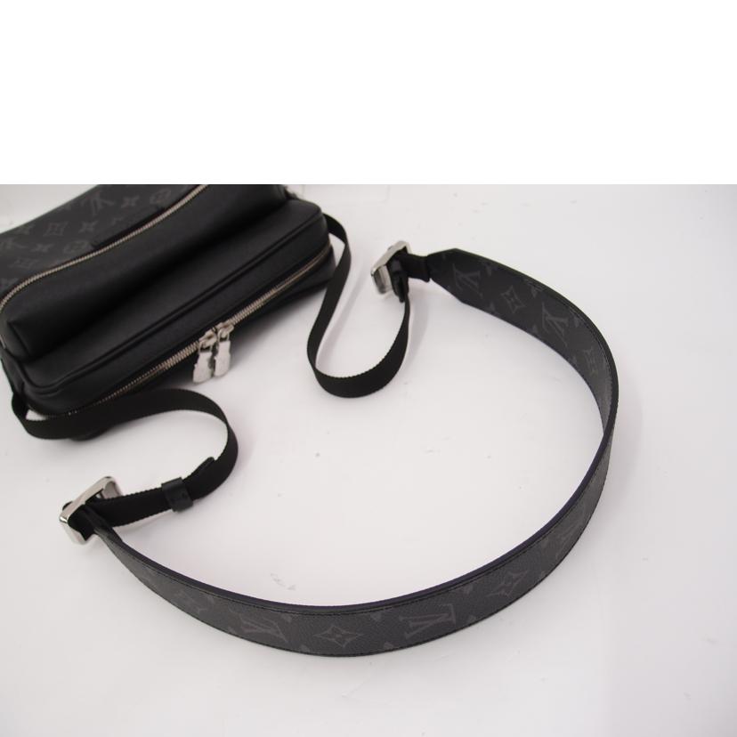 LOUIS VUITTON ルイヴィトン 黒 ショルダー 斜め掛け メンズ/アウトドアメッセンジャーPM/タイガ/ノワール/M30233//RFID確認済/Aランク/69