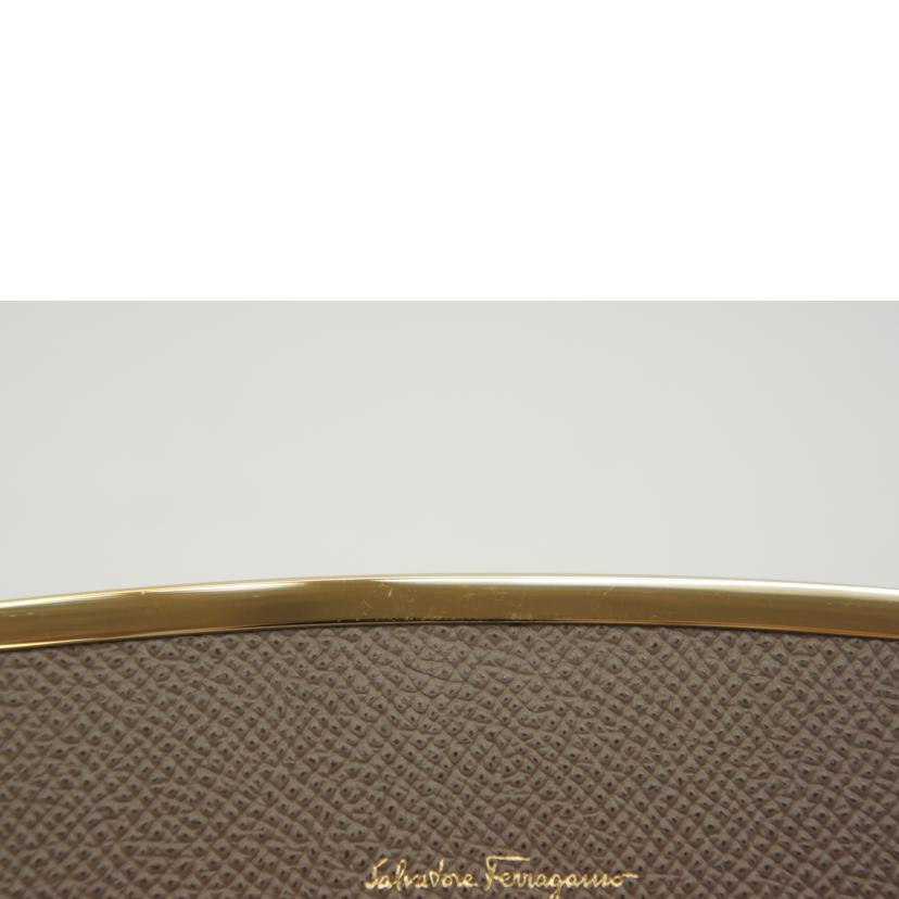Salvatore Ferragamo サルヴァトーレ・フェラガモ/ガンチーーノクリップグレージュ長財布/22-D150//0714922/Aランク/05