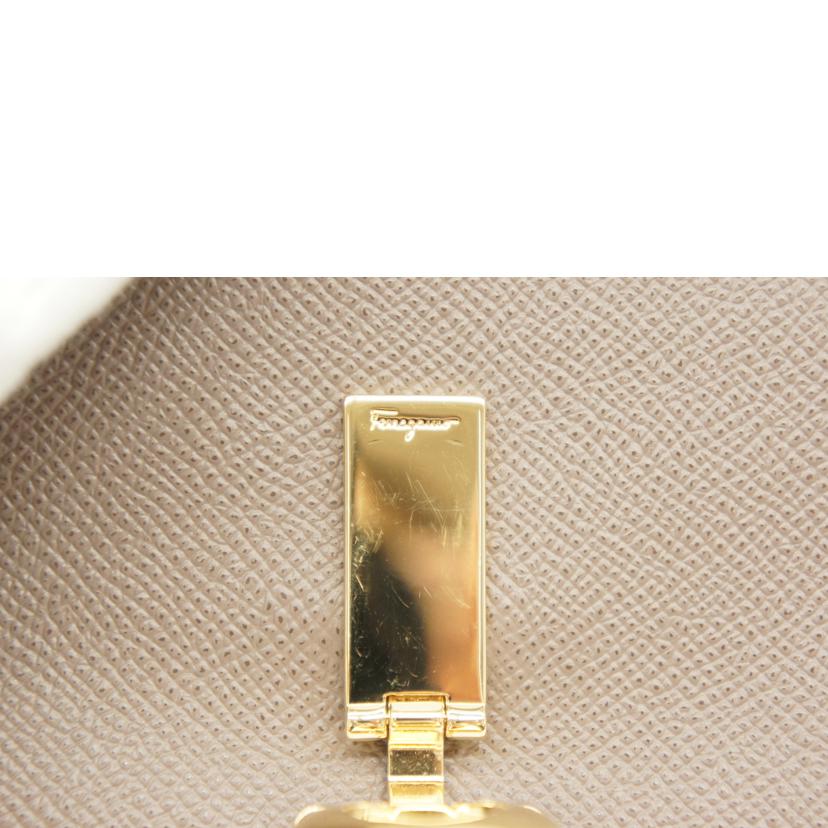 Salvatore Ferragamo サルヴァトーレ・フェラガモ/ガンチーーノクリップグレージュ長財布/22-D150//0714922/Aランク/05