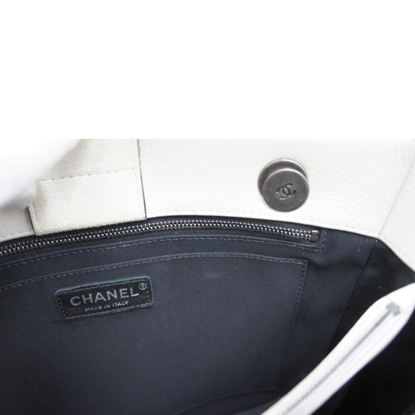 CHANEL シャネル/マトラッセ/ソフトキャビアチェーントート/ホワイト//25045020/Aランク/75