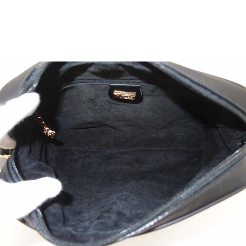 GUCCI グッチ 斜め掛け 黒 /ヴィンテージインターロッキングGレザーショルダー/ブラック/001.22//1053/Aランク/69