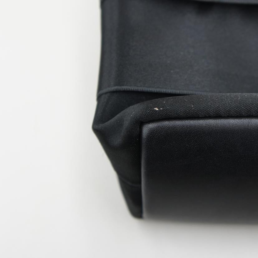 Ferragamo フェラガモ/ナイロン ミニハンドバッグ/AU-21・6155//ABランク/75