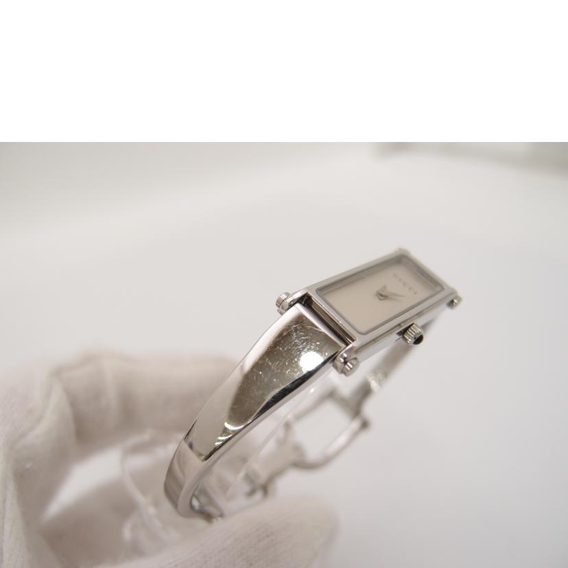 GUCCI グッチ 腕時計 レディース スクエアフェイス/バングルウォッチ/シルバー文字盤/クォーツ/1500L//084****/Bランク/69