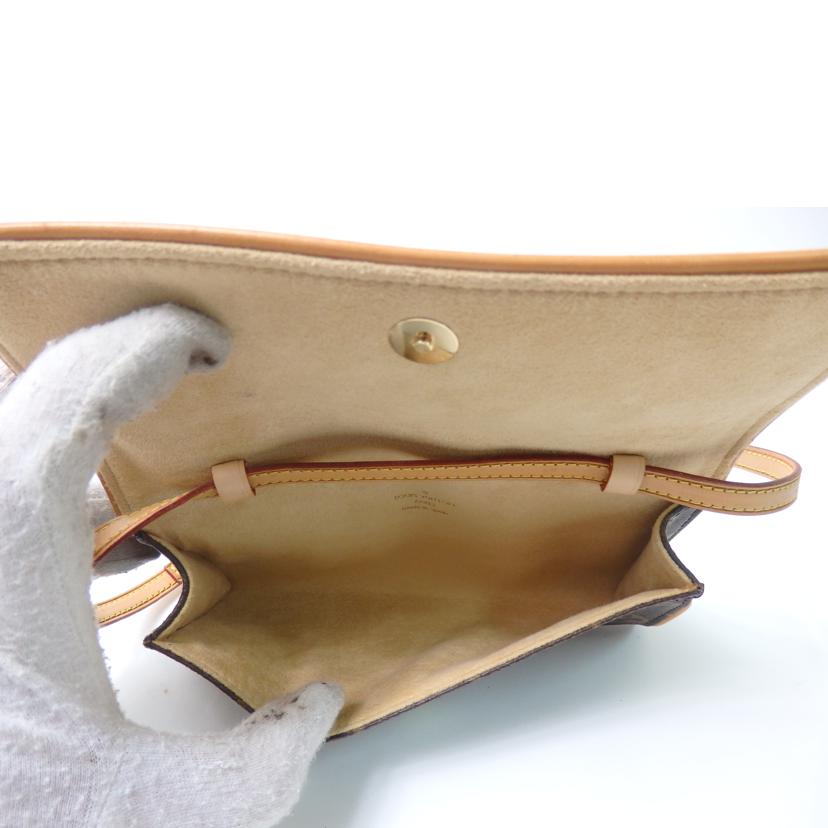 LV ルイヴィトン/ポシェットツインPM/モノグラム/M51854//CA0979/ABランク/84