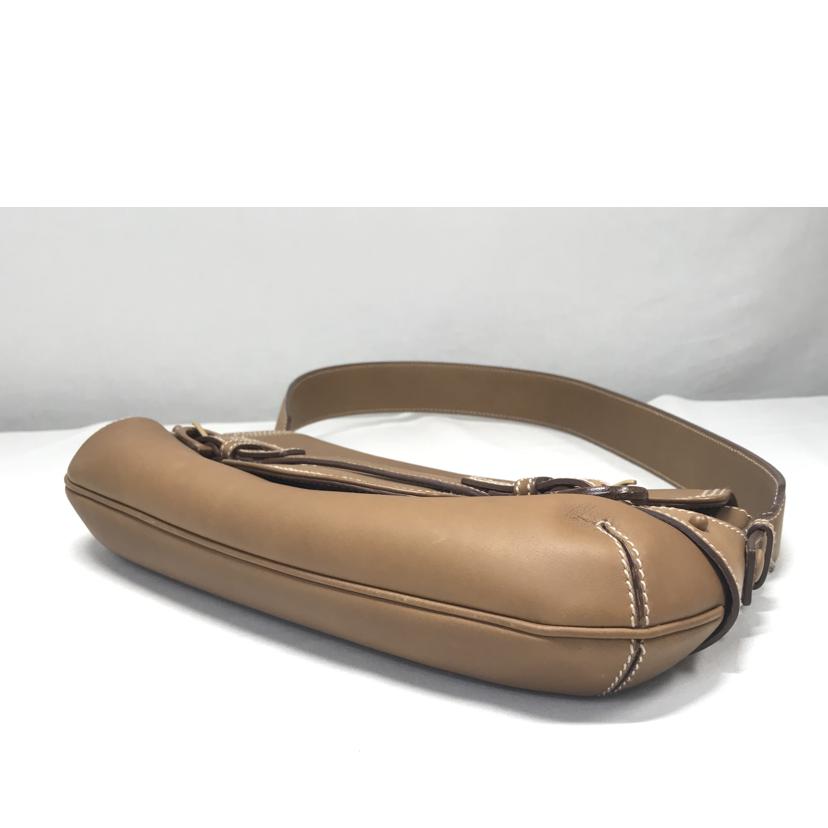 Salvatore Ferragamo サルバトーレ フェラガモ/ガンチーニ レザーショルダーバッグ/215823/Bランク/52