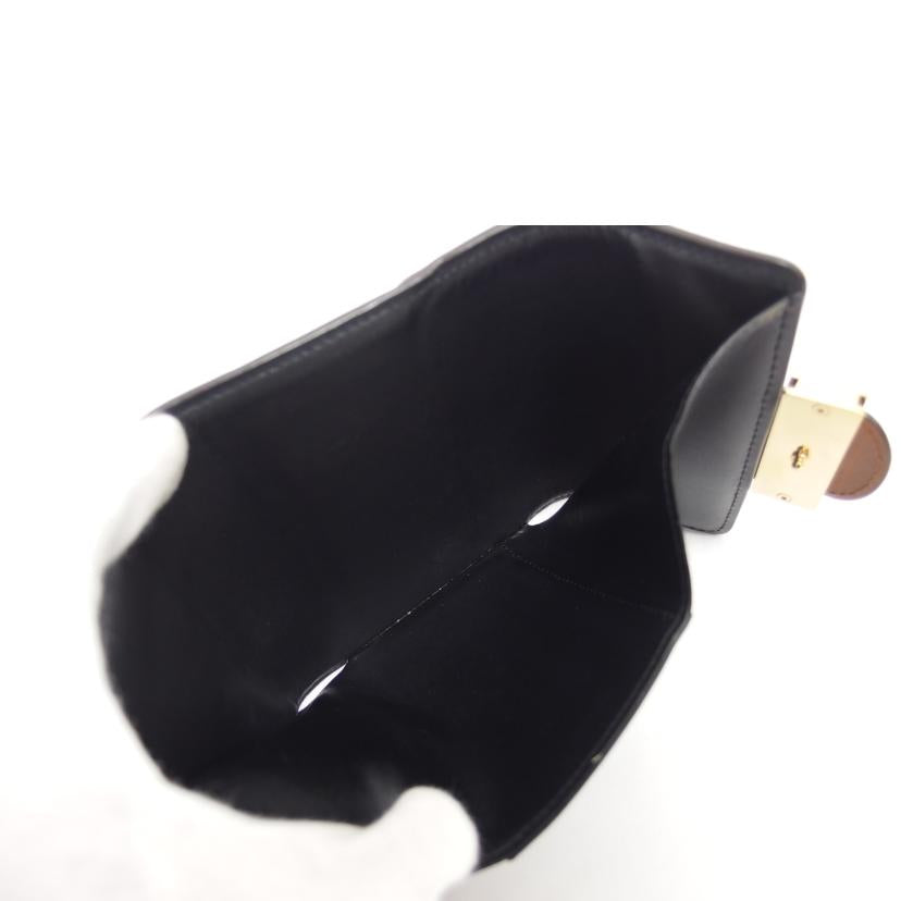 LV ルイ・ヴィトン/ポルトフォイユ・ドーフィーヌコンパクト/モノグラム/リバース/M68725//CA0***/ABランク/04