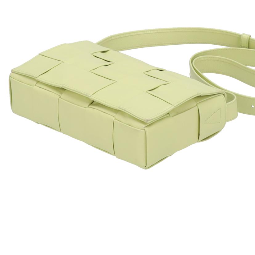 BOTTEGA VENETA ボッテガヴェネタ/カセット/マキシイントレチャート/ショルダーバッグ/レモンウォッシュ/667298//ABランク/75