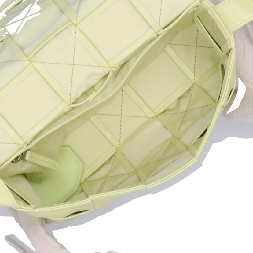BOTTEGA VENETA ボッテガヴェネタ/カセット/マキシイントレチャート/ショルダーバッグ/レモンウォッシュ/667298//ABランク/75