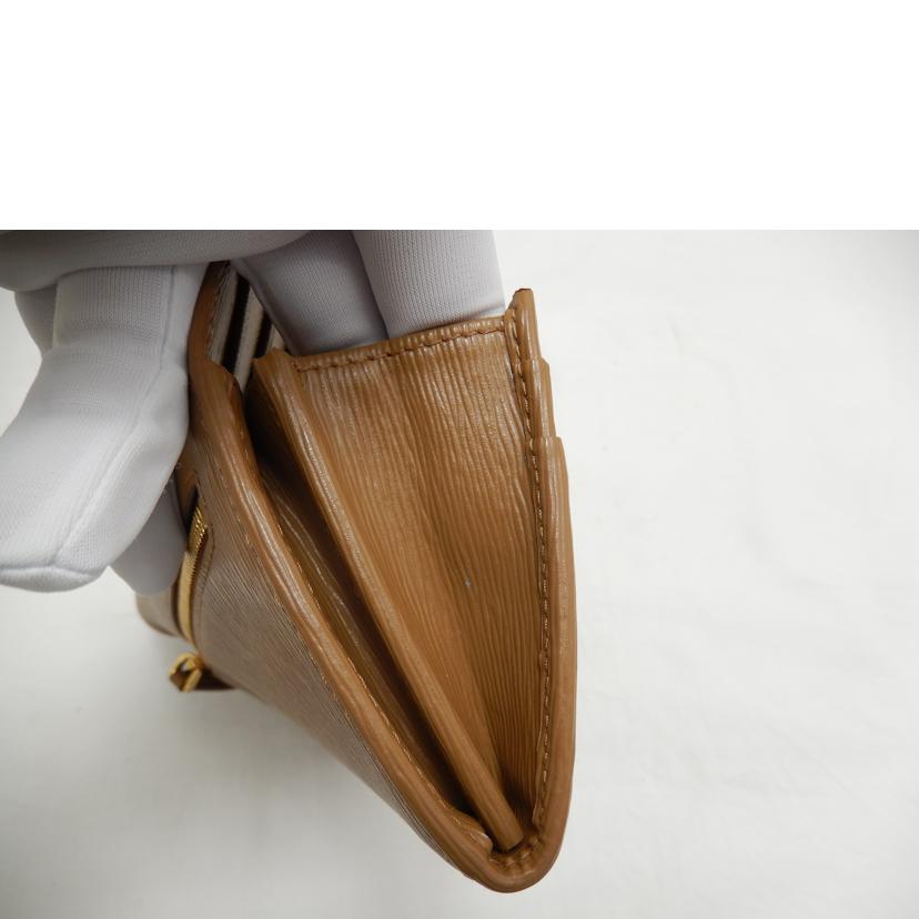 PRADA プラダ/サフィアーノ2つ折り長財布/1MH132//Aランク/85