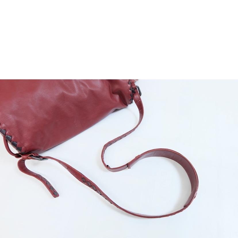 BOTTEGA VENETA ボッテガ・ヴェネタ/レザーカルングバック/274471 VN575 6100//BCランク/71