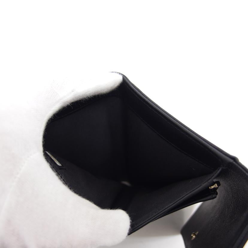 CHANEL シャネル/ボーイシャネル/三つ折り財布/ブラック//301*****/ABランク/04