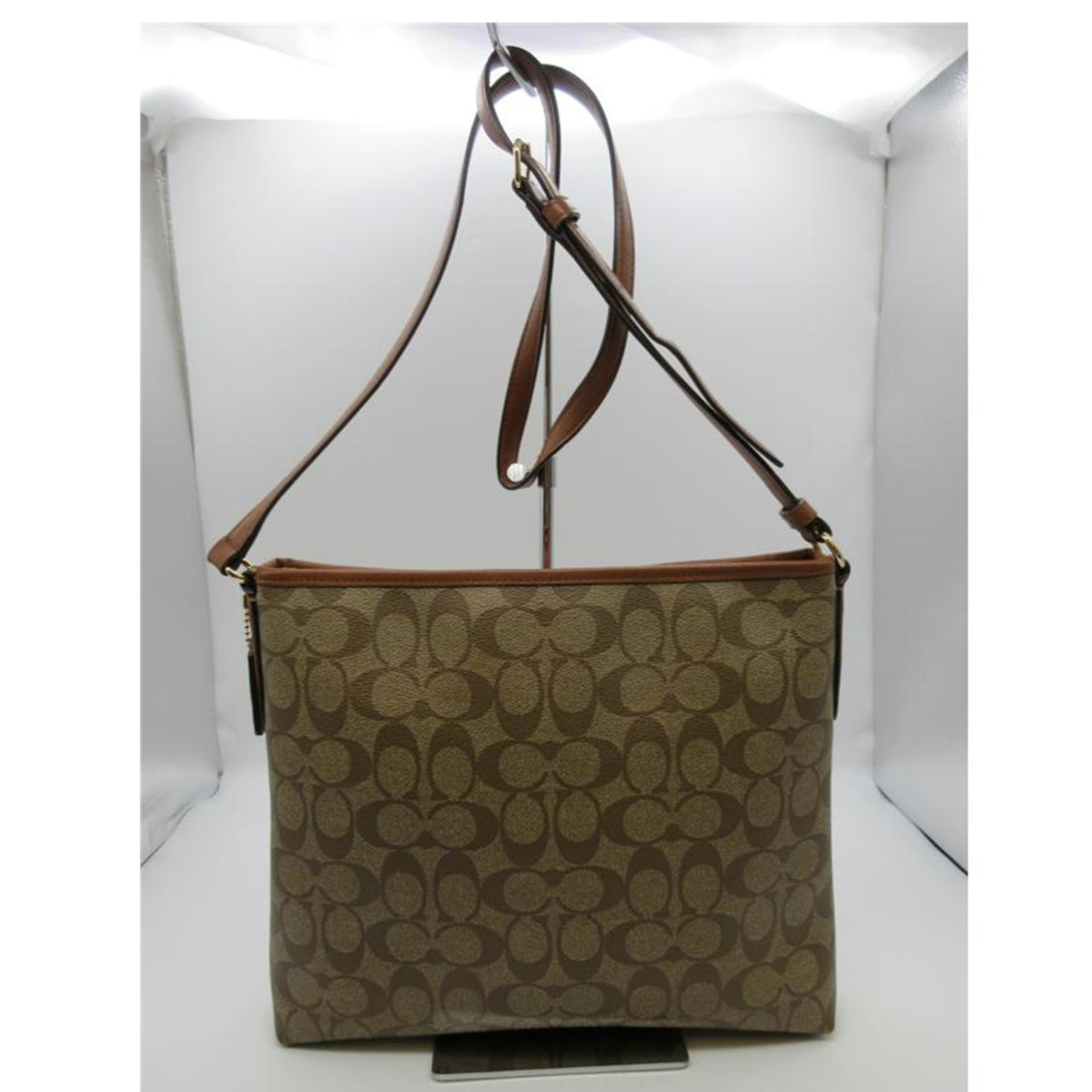 COACH コーチ/ヴァーシティシグネチャー/PVCショルダーバッグ/F38402//C1677/Bランク/13