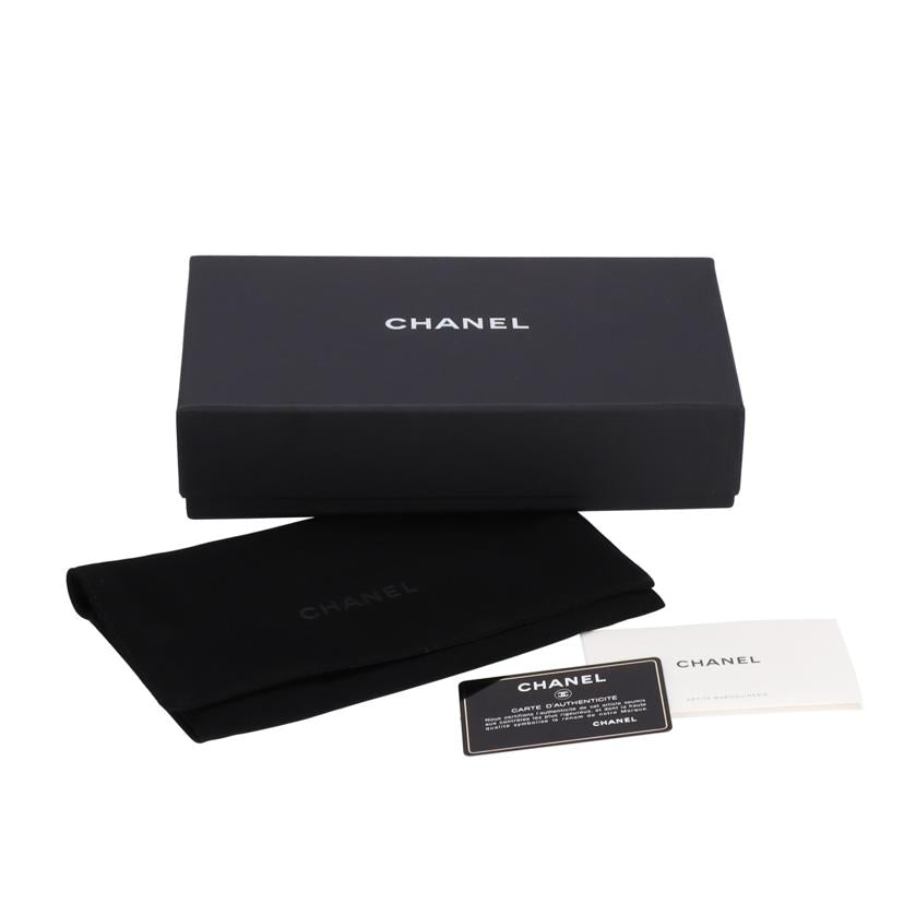 CHANEL シャネル/マトラッセ/ラムスキンi phone カバー/チェーンショルダー/iPhone12//307*****/ABランク/75