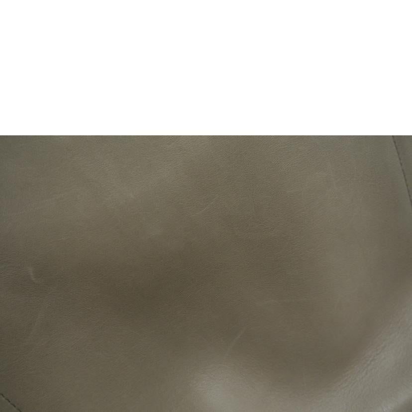 Ferragam フェラガモ/ガンチーニ レザーハンドバッグ/EZ-21//G187/ABランク/87