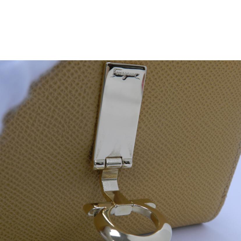 Ferragamo フェラガモ 黄色 /ガンチーニWホック二つ折り財布/イエロー/22C877//SAランク/69