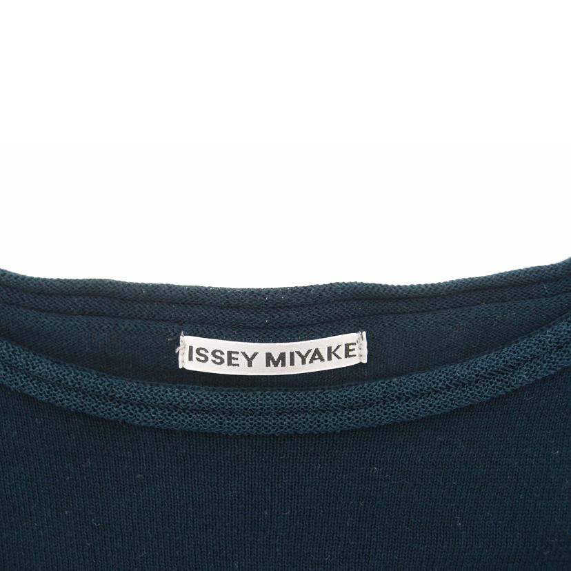 ISSEY MIYAKE イッセイミヤケ/ISSEY MIYAKE ニット//SAランク/69