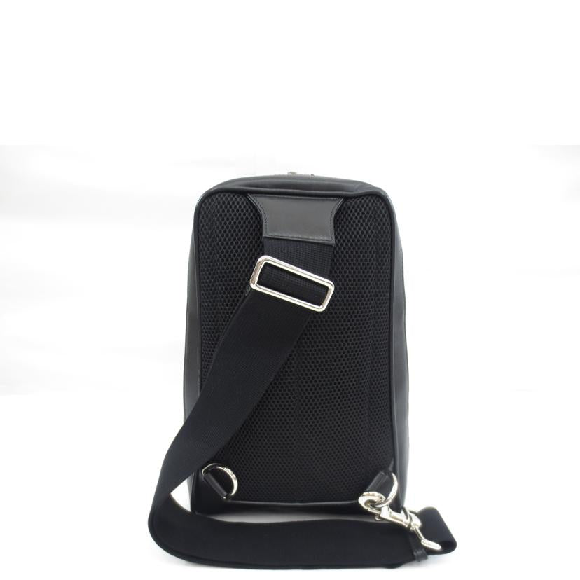 GUCCI グッチ/クロスボディバッグ/GGシマ/523234//520***/ABランク/06