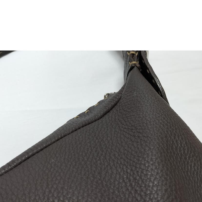 FENDI フェンディ/セレリア レザー ワンショルダーバッグ/NO49-19-12925//Bランク/52