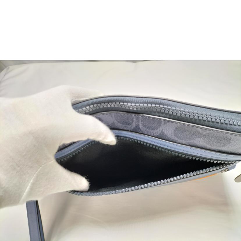 COACH コーチ/ブルーシグネチャー クラッチバッグ/C3199//Aランク/52