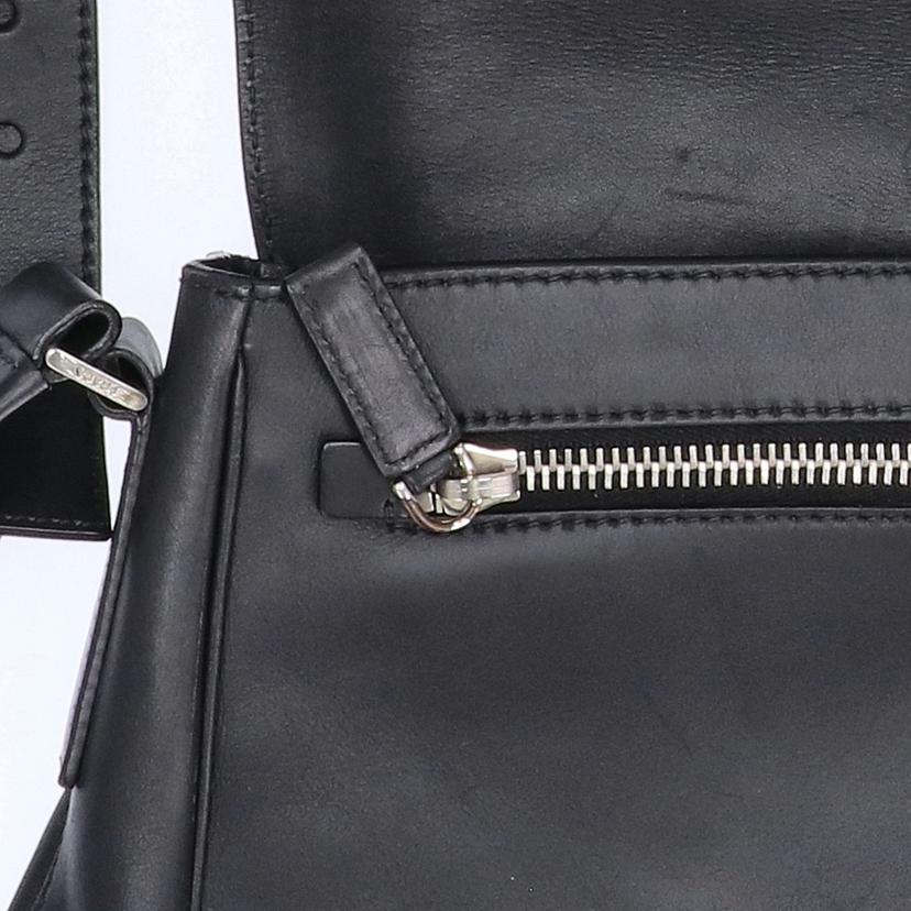 PRADA プラダ/メッセンジャーバッグ/レザー//Bランク/75