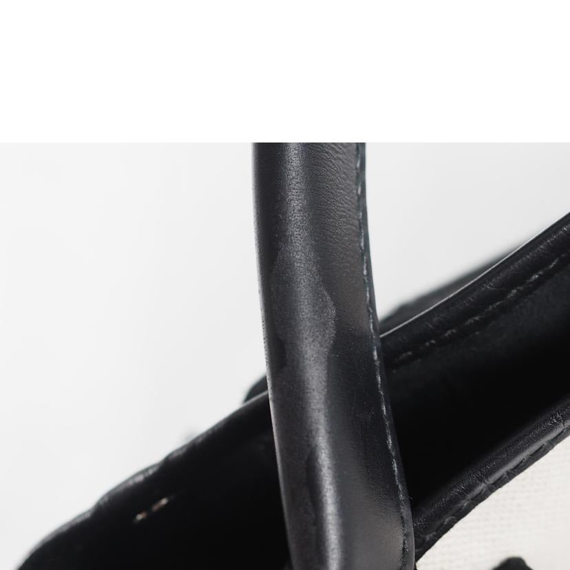 BALENCIAGA バレンシアガ/ネイビーカバスS/ホワイト×ブラック/339933 2HH3N//ABランク/79