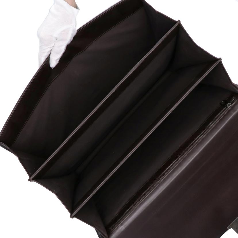 BOTTEGA ボッテガヴェネタ/イントレチャート/レザーブリーフバッグ/155169//V4641/Bランク/75