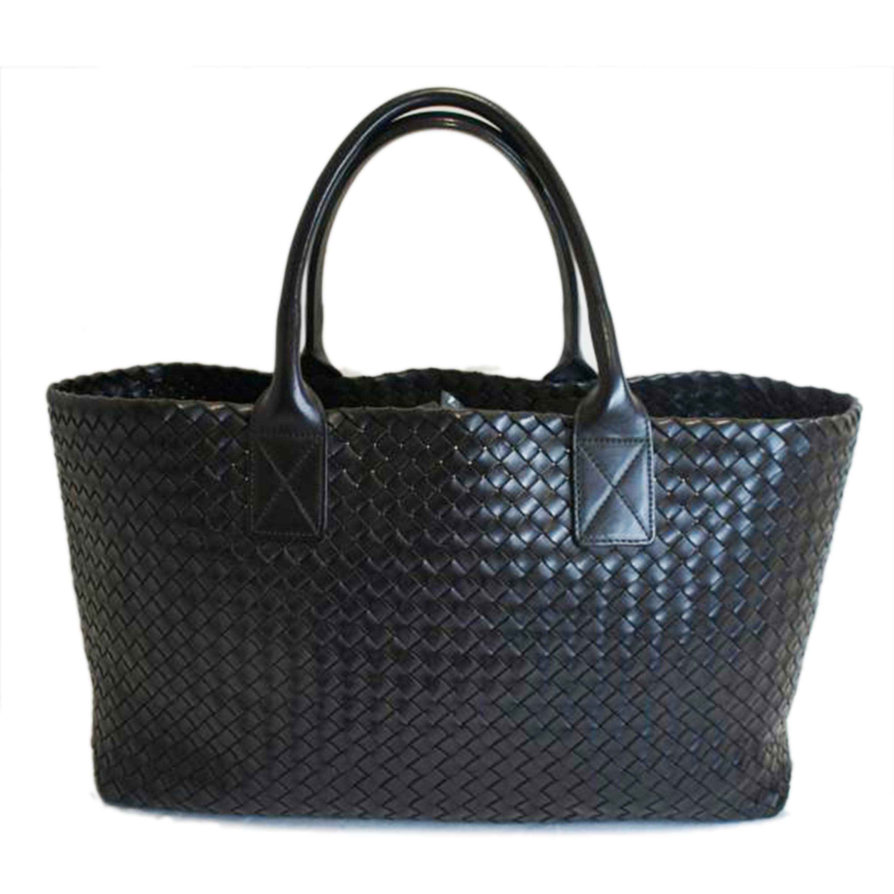 BOTTEGA VENETA ボッテガヴェネタ/カバGM/イントレチャート/500個限定/レザーハンド/ブラック//Aランク/92