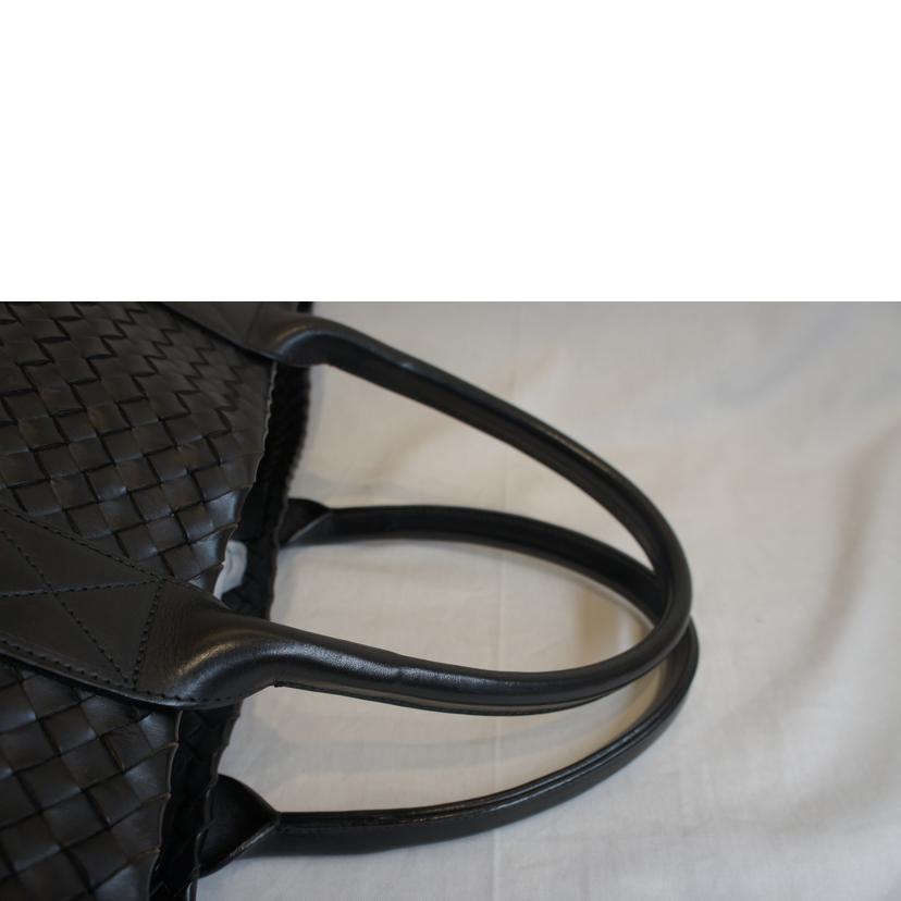 BOTTEGA VENETA ボッテガヴェネタ/カバGM/イントレチャート/500個限定/レザーハンド/ブラック//Aランク/92