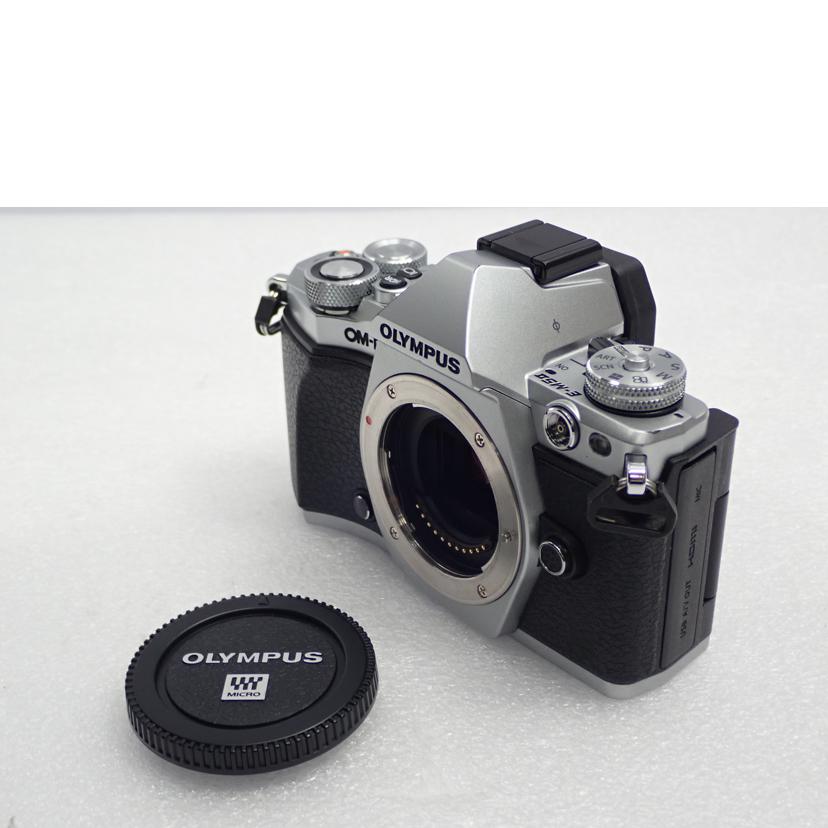 OKYMPUS オリンパス/ミラーレスデジタル一眼/E-M5 markII//Cランク/62