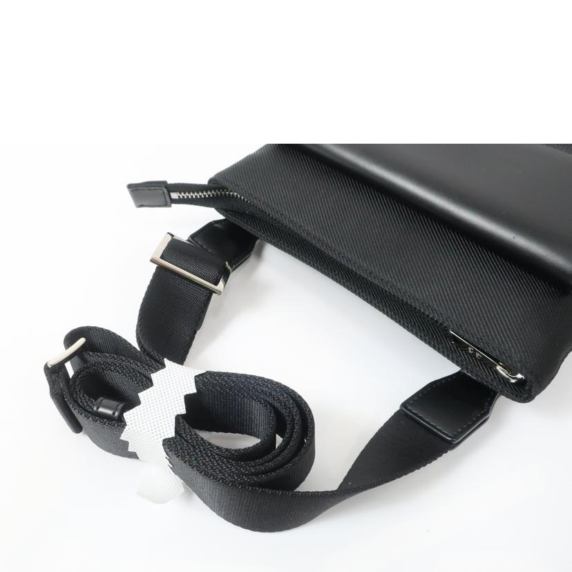 Paul Smith ポールスミス/ショルダーバッグ 薄型 スクエア 四角 ブラック マルチカラー//SAランク/65