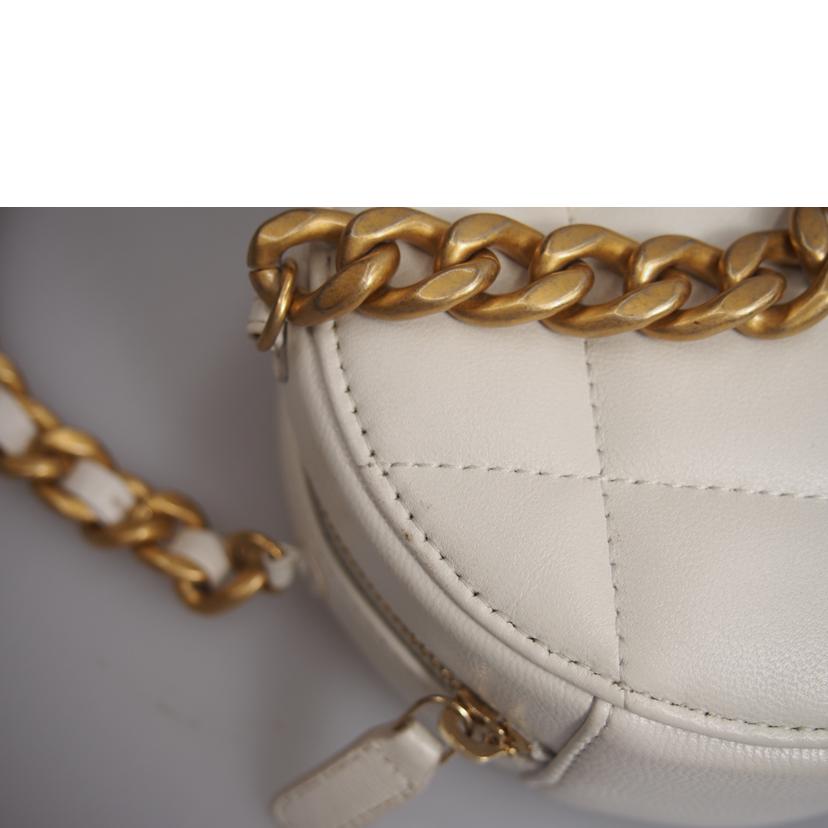 CHANEL シャネル/マトラッセ/ラウンドチェーンショルダー/白//30033427/Aランク/76