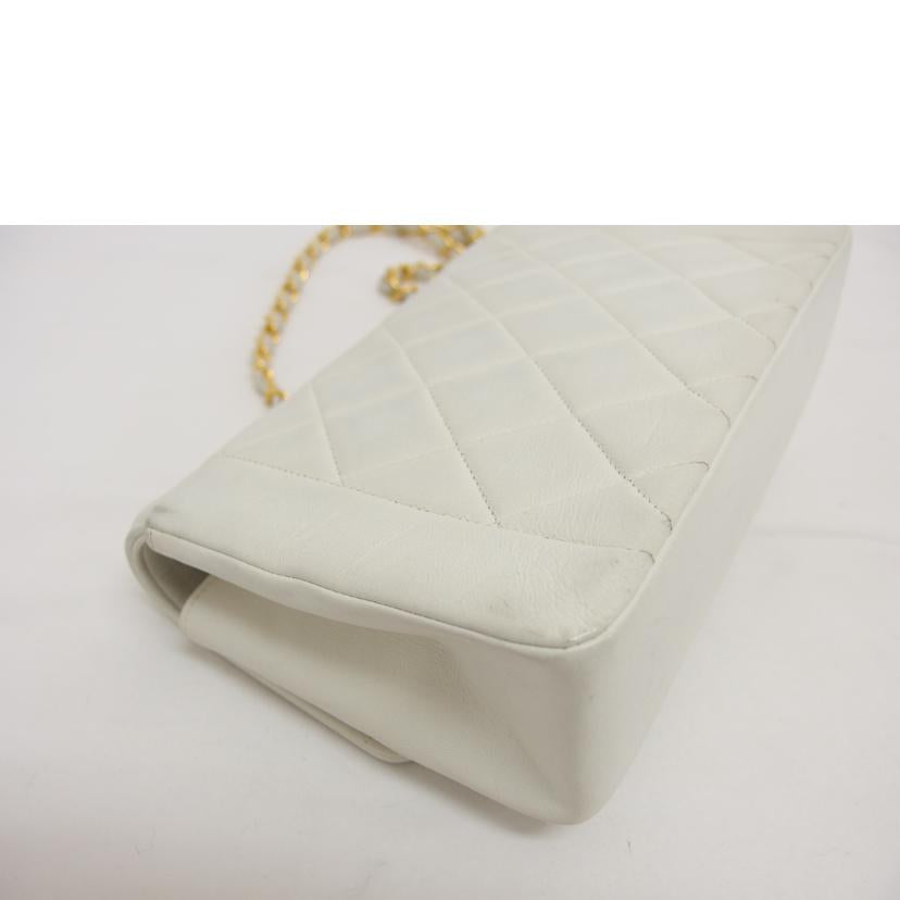 CHANEL シャネル ココマーク ゴールド金具 ホワイト/マトラッセ/ダイアナフラップ/ラムスキンチェーンショルダーバッグ//233****/Bランク/04